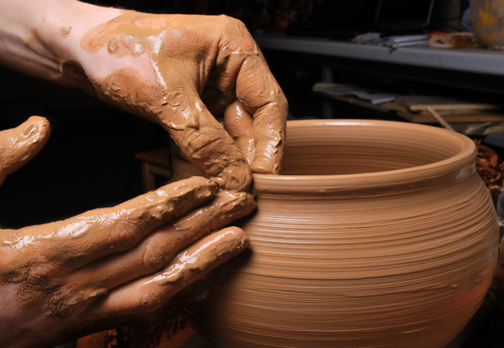 middle_east_business_news_pottery_steps
