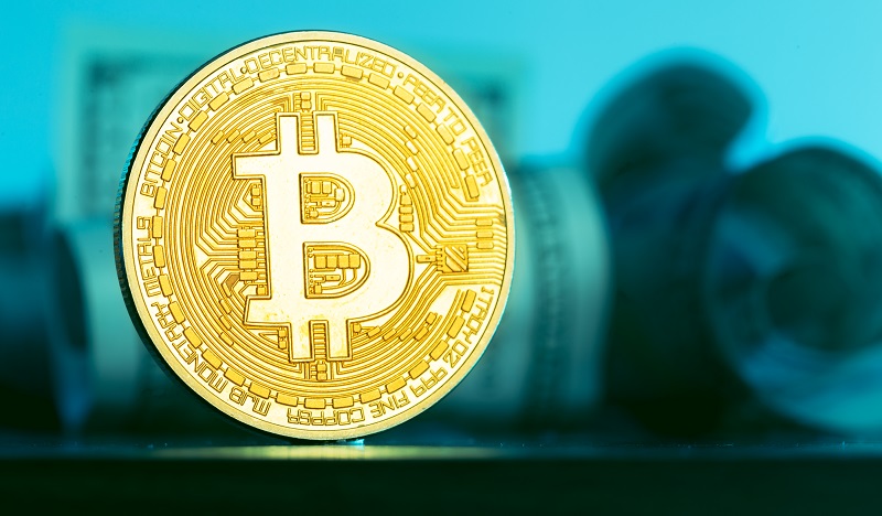 تراجع بيتكوين مع تعثّر قانون CLARITY