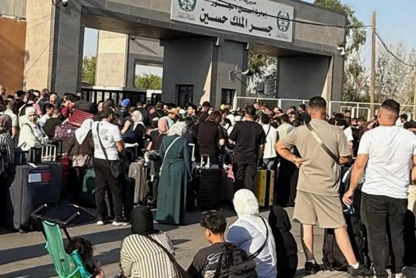 ​نائب أردني يطالب بحلول عاجلة لأزمة جسر الملك حسين